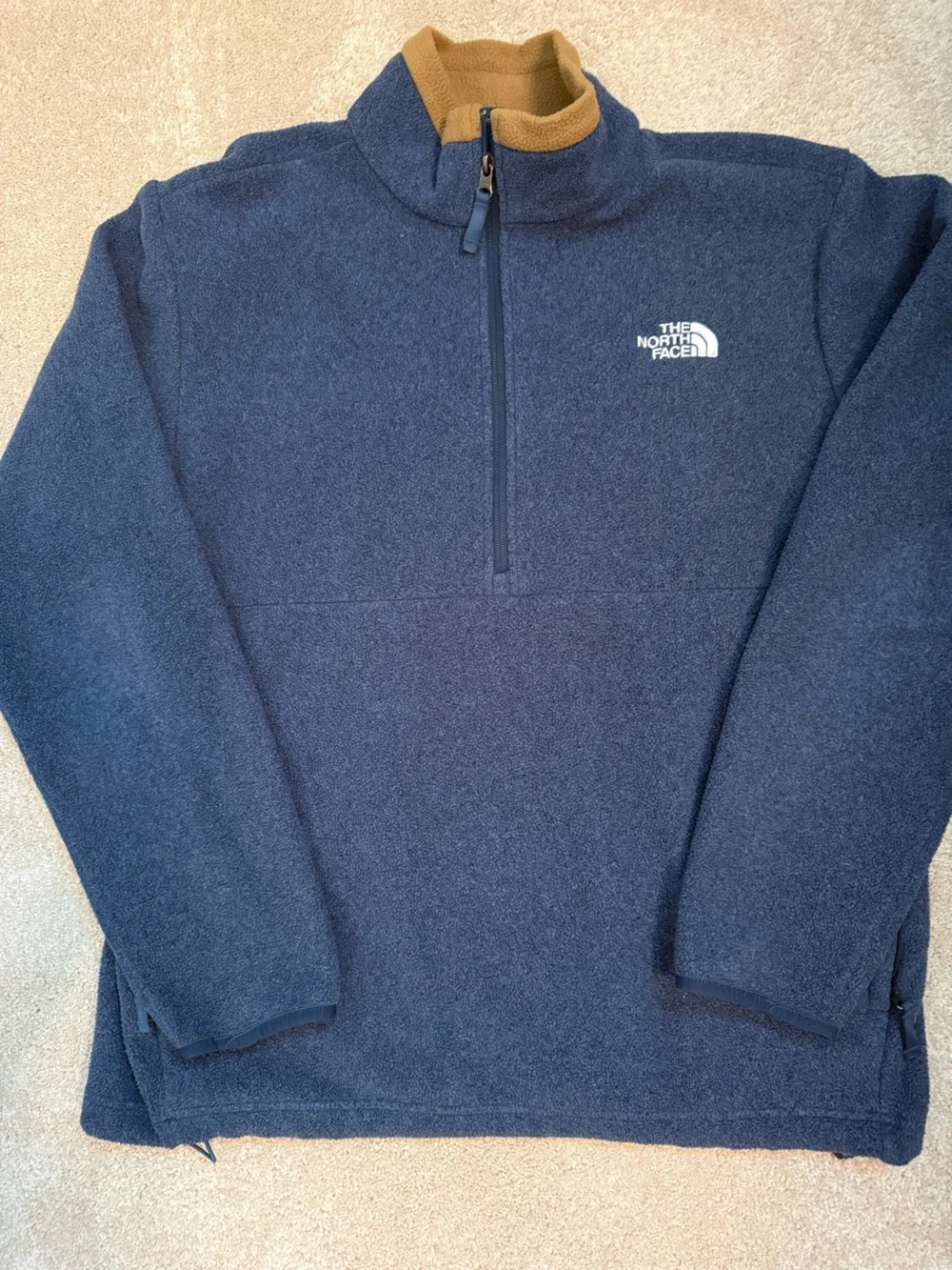 The North Face Navy & Tan Fleece Pullover – 2 Side Zipper Pockets Large